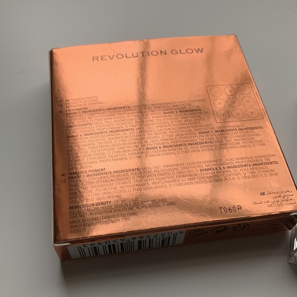 Revolution Glow sunset shadow palette. NWT - Picture 2 of 2